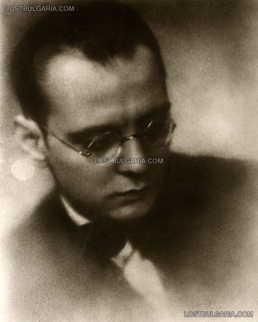 Портрет на Саша Попов (1899-1976) - цигулар, диригент и основател на Софийска филхармония, 30-те години на XX век