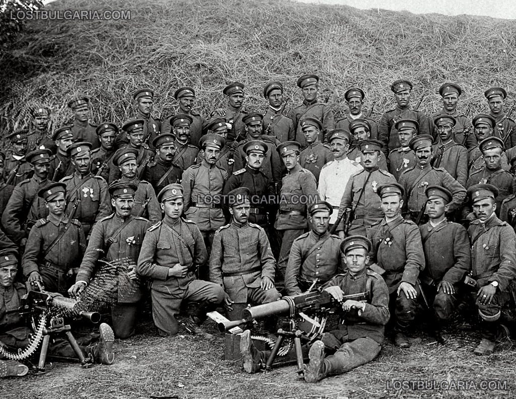 4-та картечна рота от 84-ти пехотен полк при 7-ма Рилска дивизия на бивак в село Латрово, Демирхисарско, 1917 г.
