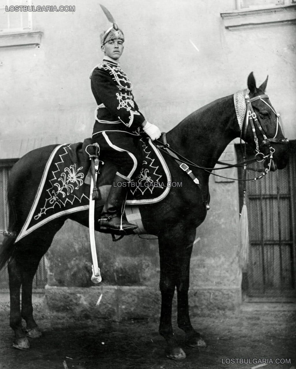 Гвардеец в парадна униформа на кон, 20-те години на ХХ век