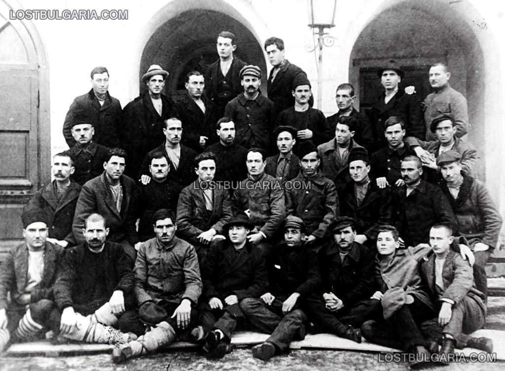 Участници в Септемврийското въстание, родом от Стара Загора, емигрирали в СССР, за да избегнат присъди, Одеса, 1923 г.