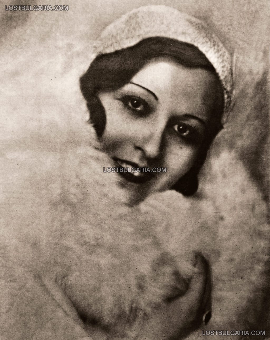 Портрет на оперната прима Илка Попова, солист в парижката "Гранд опера", 1933 г.