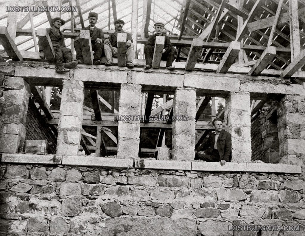 Строителите на  хижа "Кумата", Витоша, 1934 г.