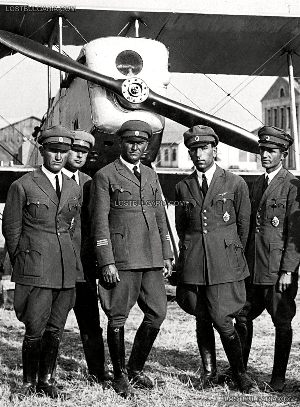 Български авиатори пред самолет Потез 17 (Potez XVII), летище Божурище, 1928 г.