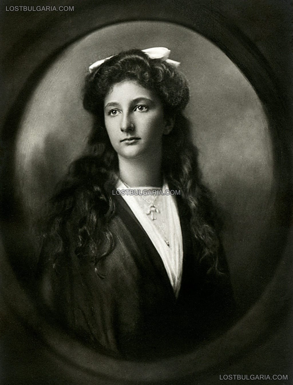 Художествено ретуширана портретна фотография на Княгиня Евдокия, правена във Виена (Австро-Унгария) около 1912 г.