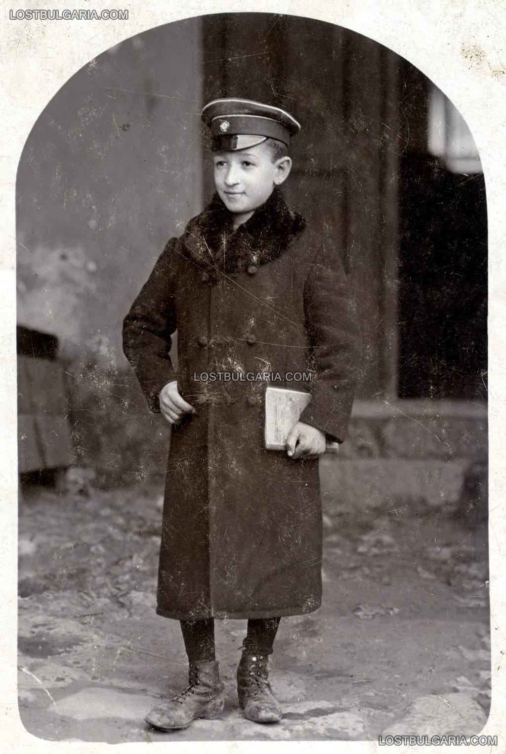 Портрет на ученик на първия учебен ден, неизвестно къде, края на XIX век