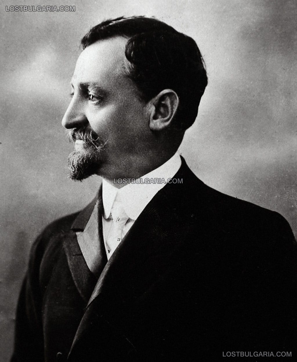 Михаил Такев (1864-1920), Демократическа партия, министър на вътрешните работи, министър на обществените сгради, пътищата и съобщенията, депутат, убит в атентат от анархисти, фотография от 1912-13 г.