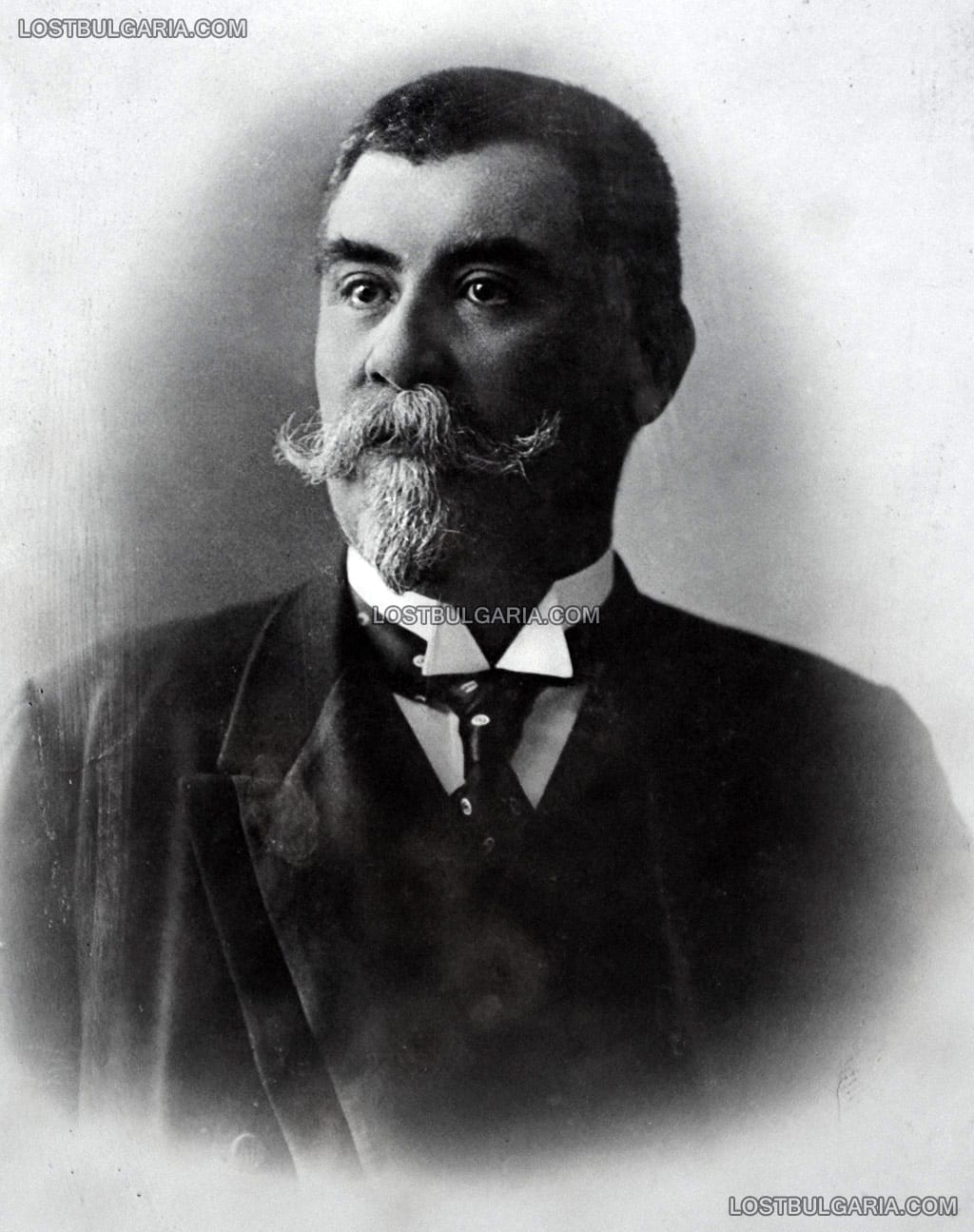 Иван Салабашев (1853-1924), Народнолибералната партия, Демократическа партия, два пъти министър на финансите, депутат, пълномощен министър (посланик) в Австро-Унгария, фотография от 1912-13 г.