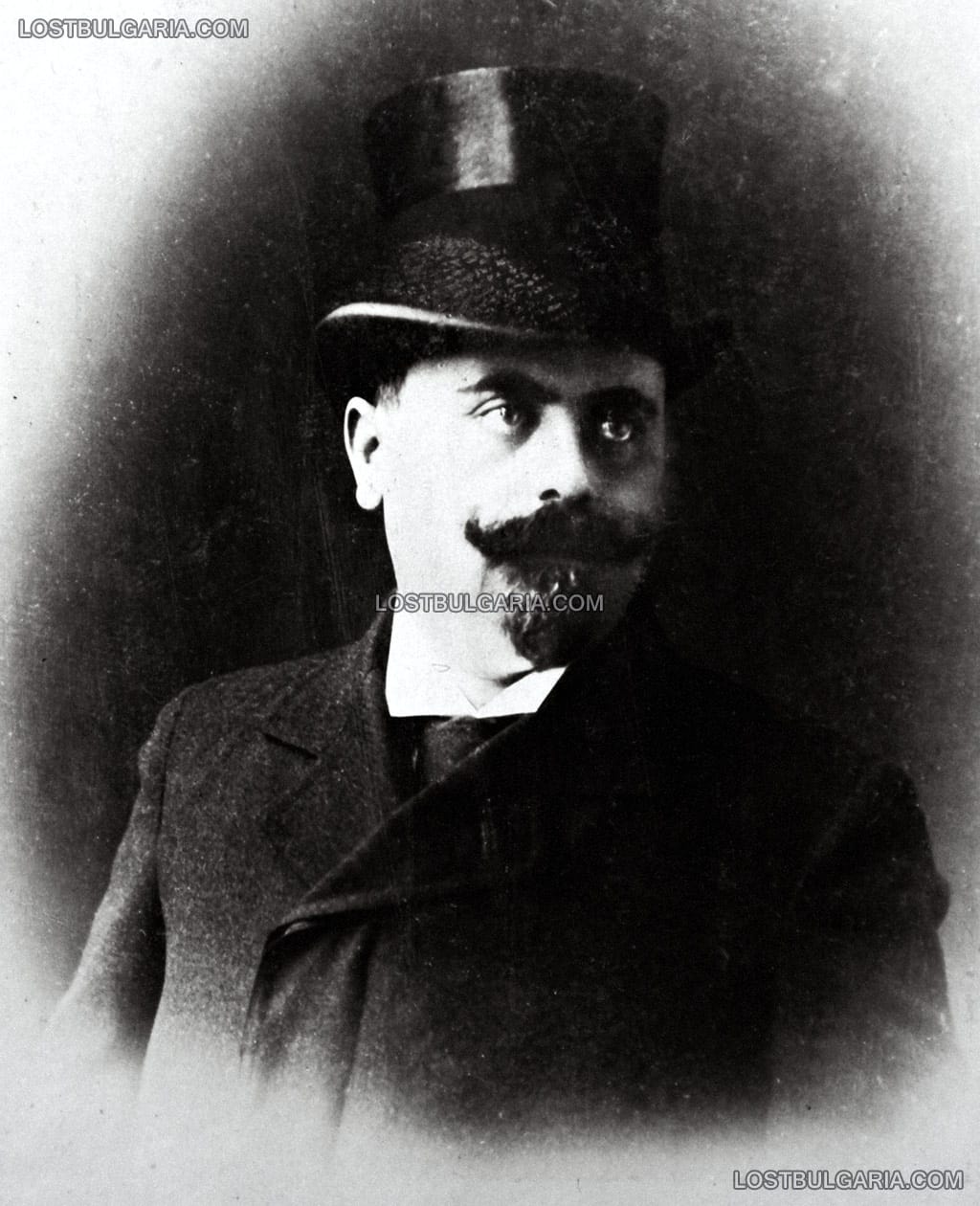 Никола Генадиев (1868-1923), политик, министър на правосъдието, министър на търговията и земеделието, депутат, убит в атентат от ВМРО, фотография около 1912 г.