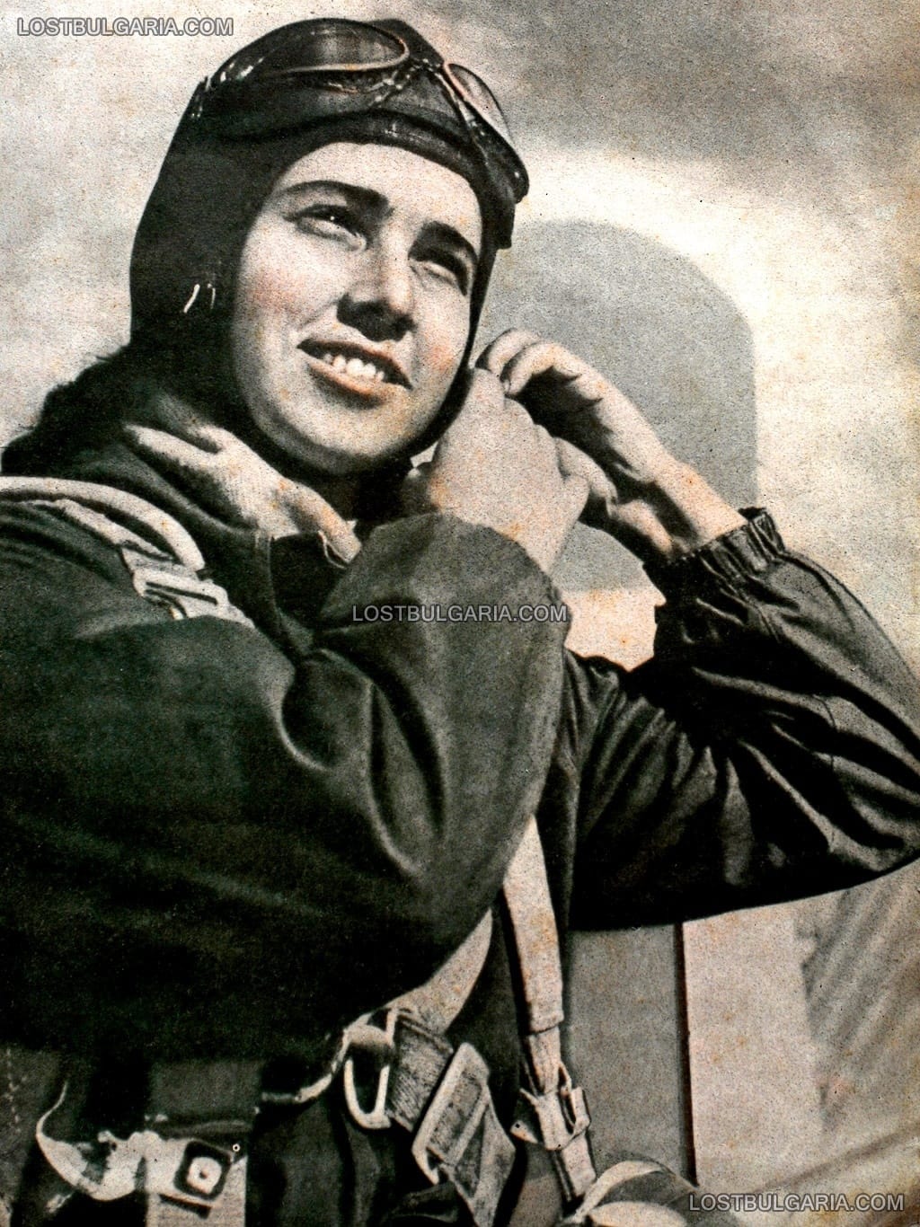 Портрет на Мария Велчева, състезател от националния отбор по парашутни скокове на Н.Р.България, от 1958 г.