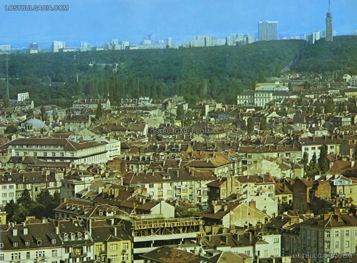 София, панорамен изглед към телевизионната кула, бул. "Драган Цанков", Борисовата градина и др., 70-те години на ХХ век