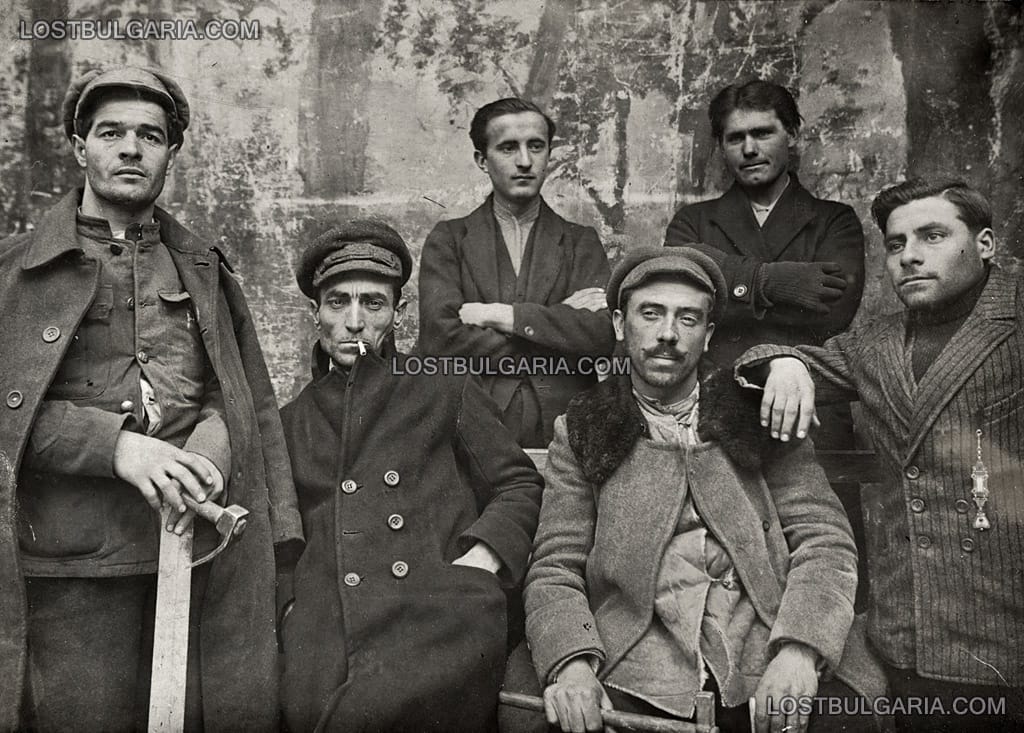 Портрет на група работници (строители), неизвестно къде, вероятно 20-те години на ХХ век
