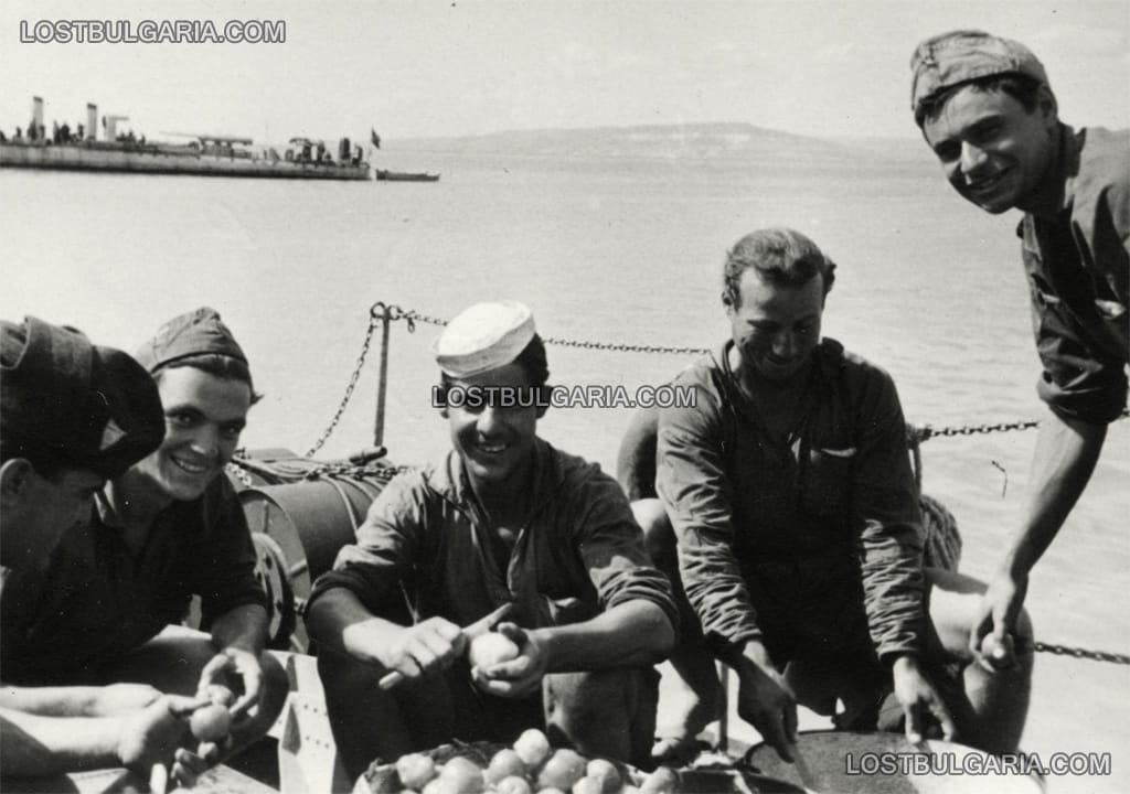 Ежедневна работа на борда на торпеден катер, лятото на 1943 г.
