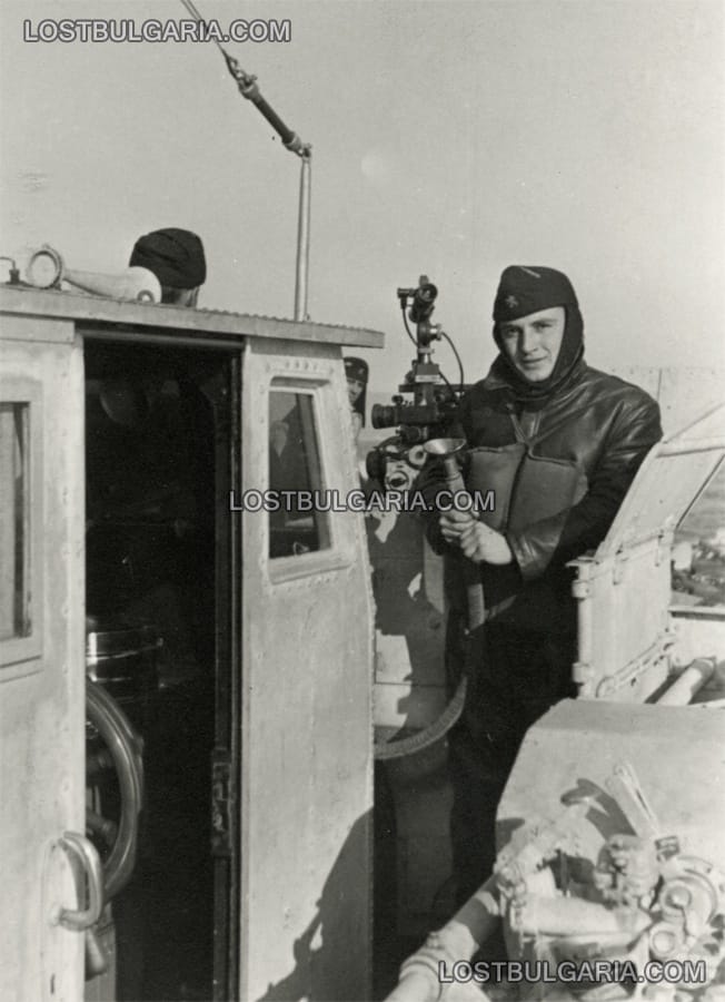 Офицери на борда на торпеден катер, 1943-44 г.