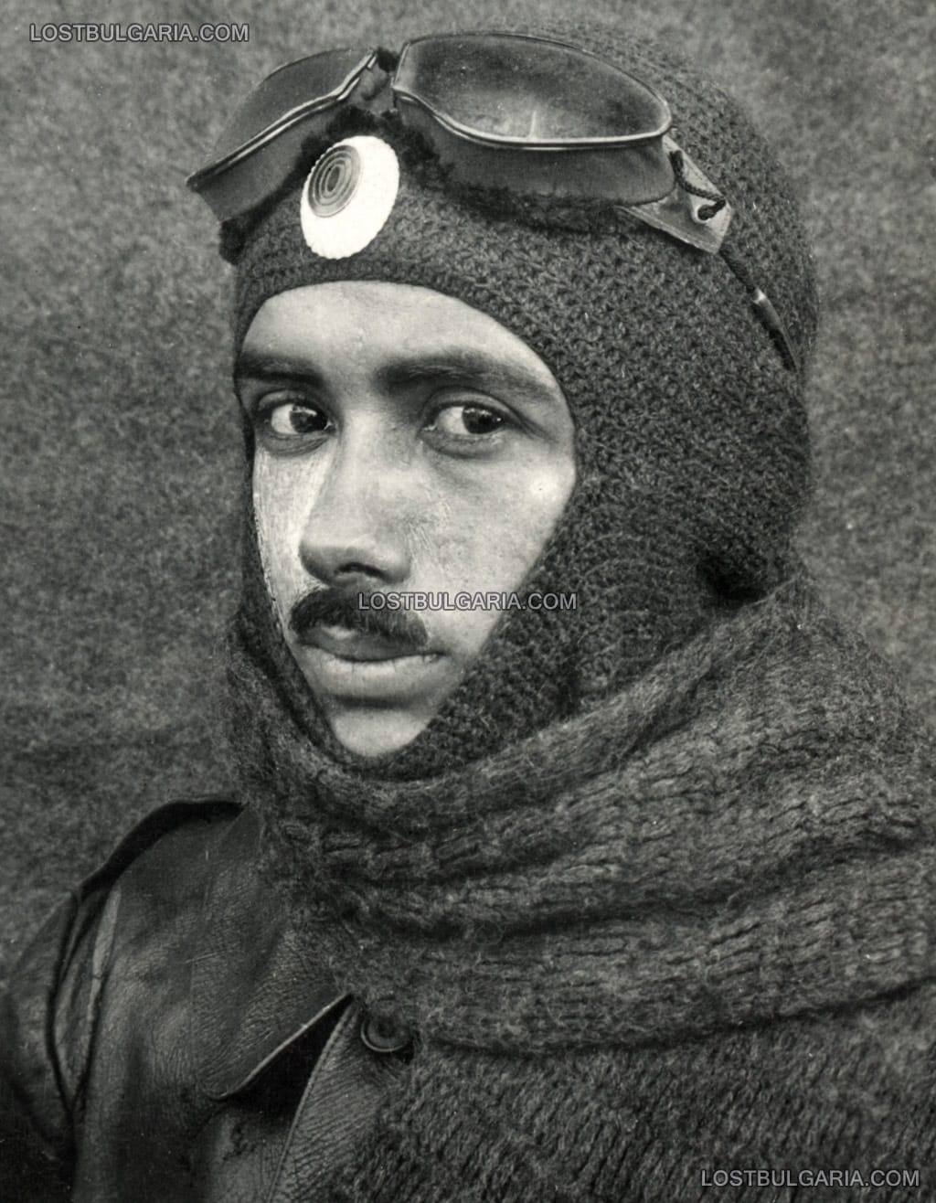 Портрет на летец Коста Драндаревски от 1-во аеропланно отделение, летище Белица 1917 г.