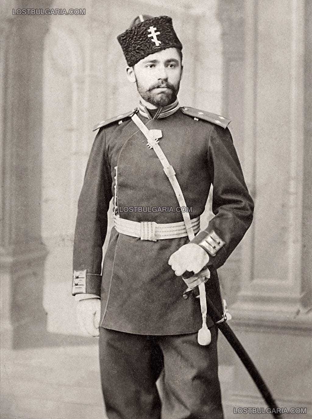 Генерал Павел Христов, участник в Сръбско-Българската, Балканските и Първата световна войни, фотографиран в 1885 г. като офицер от Военното училище