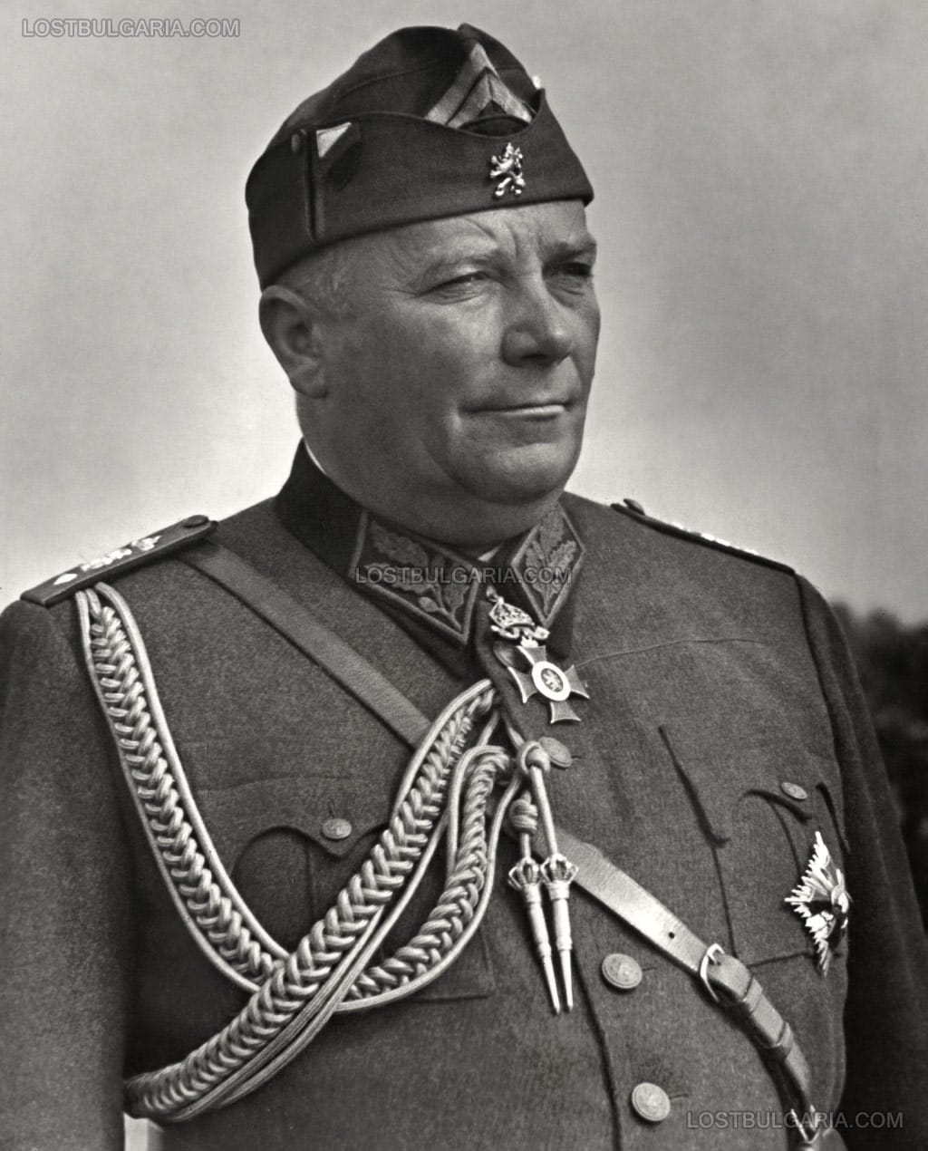 Генерал Христо Луков, министър на войната, заснет вероятно в края на 30-те години на ХХ век