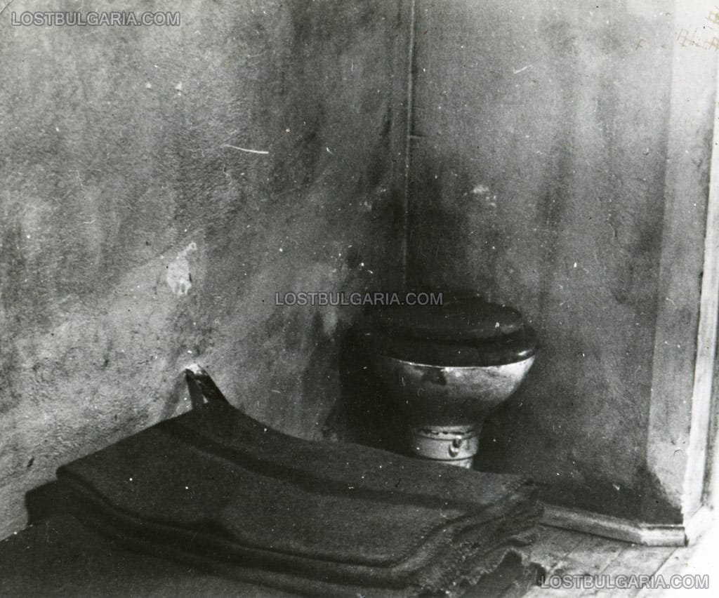 Килията на обвиненият в палеж на Райхстага Георги Димитров Михайлов в лайпцигския затвор, 1933 г.